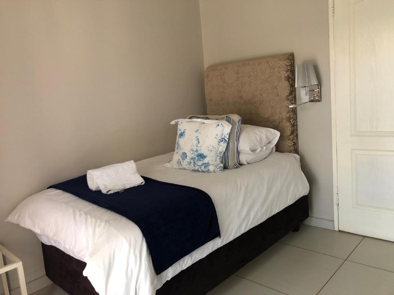 Odelia Guest House موكوبانى المظهر الخارجي الصورة